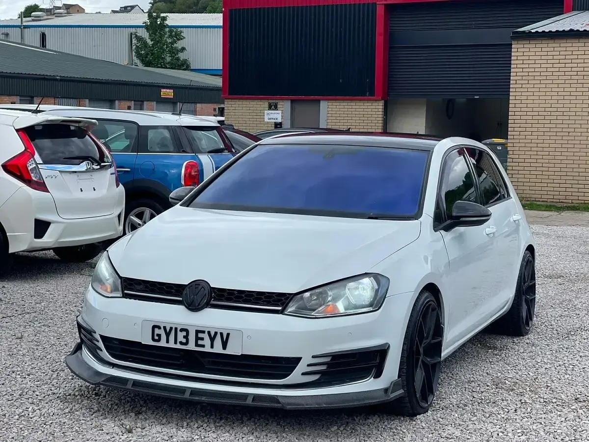 Used VW Golf VII GT 2013 White Hatchback