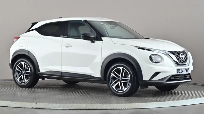 White Used 2024 Nissan Juke N-Connecta SUV | £15,498 (Fair price) - Image 1/4