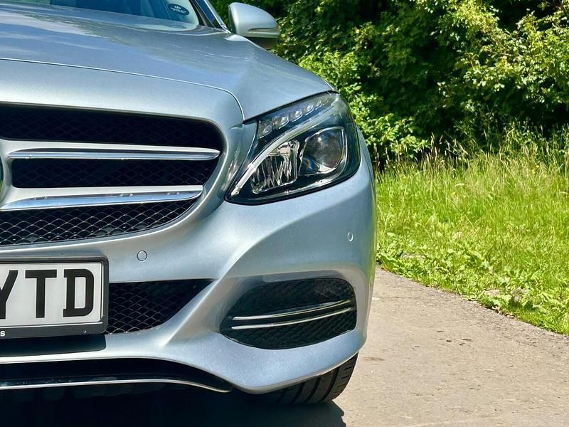 Used Mercedes C200 Premium 185 HP (136 kW) 2014 Silver Sedan