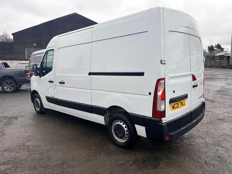 Begagnad Renault Master Business 133 HK (97 kW) 2021 Vit Minibuss