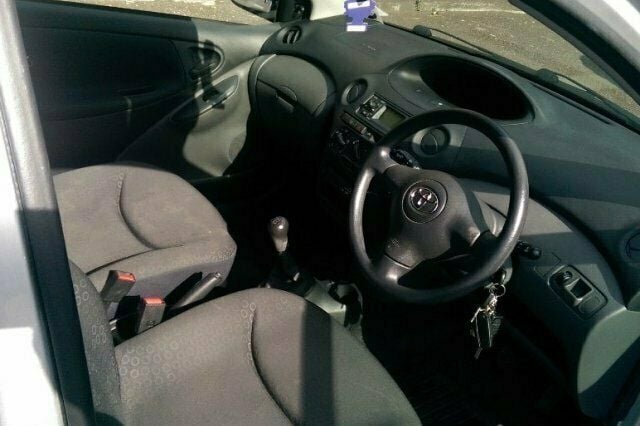 Używany Toyota Yaris 2003 Hatchback