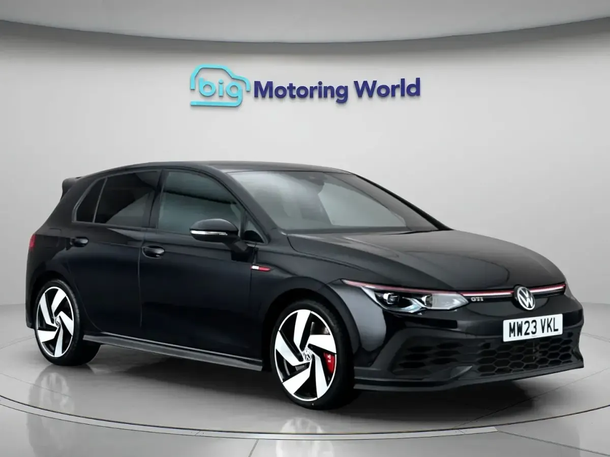 Used VW Golf VIII GTI Clubsport 300 HP (220 kW) 2023 Hatchback