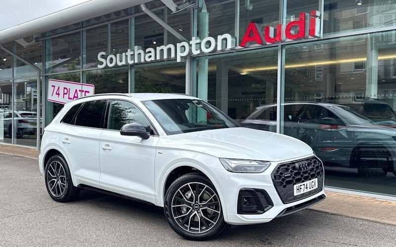 White Used 2024 Audi Q5 Black Edition SUV | £41,990 (A bit pricey) - Image 1/4