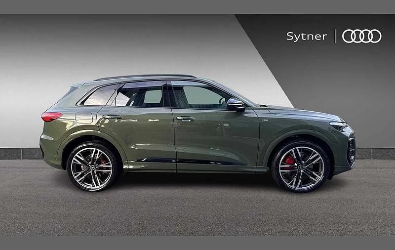 Used Audi Q5 Comfort 200 HP (147 kW) 2026 Green SUV