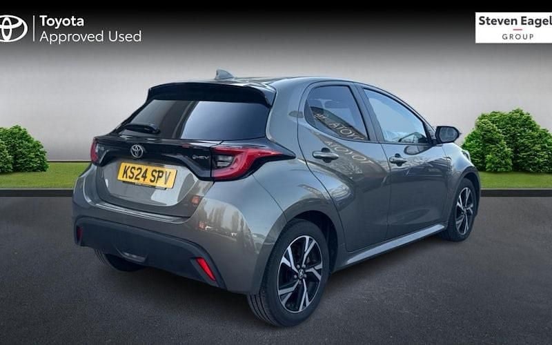 Used Toyota Yaris Hybrid Design 116 HP (85 kW) 2026 Hatchback