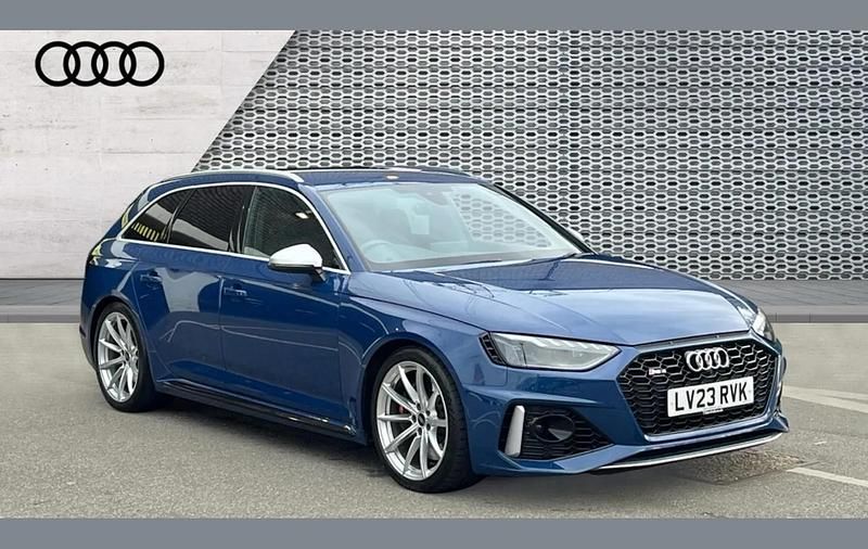 Used Audi RS4 Design 444 HP (326 kW) 2023 Blue Estate