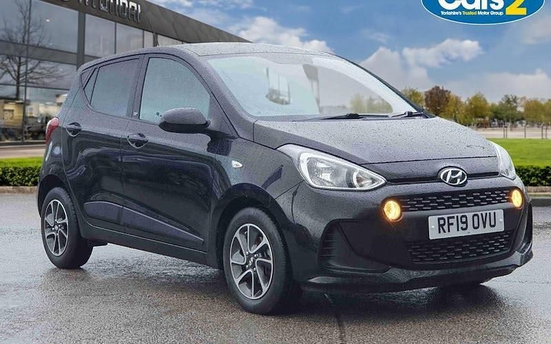 Used Hyundai i10 GO! 67 HP (49 kW) 2018 Black Hatchback
