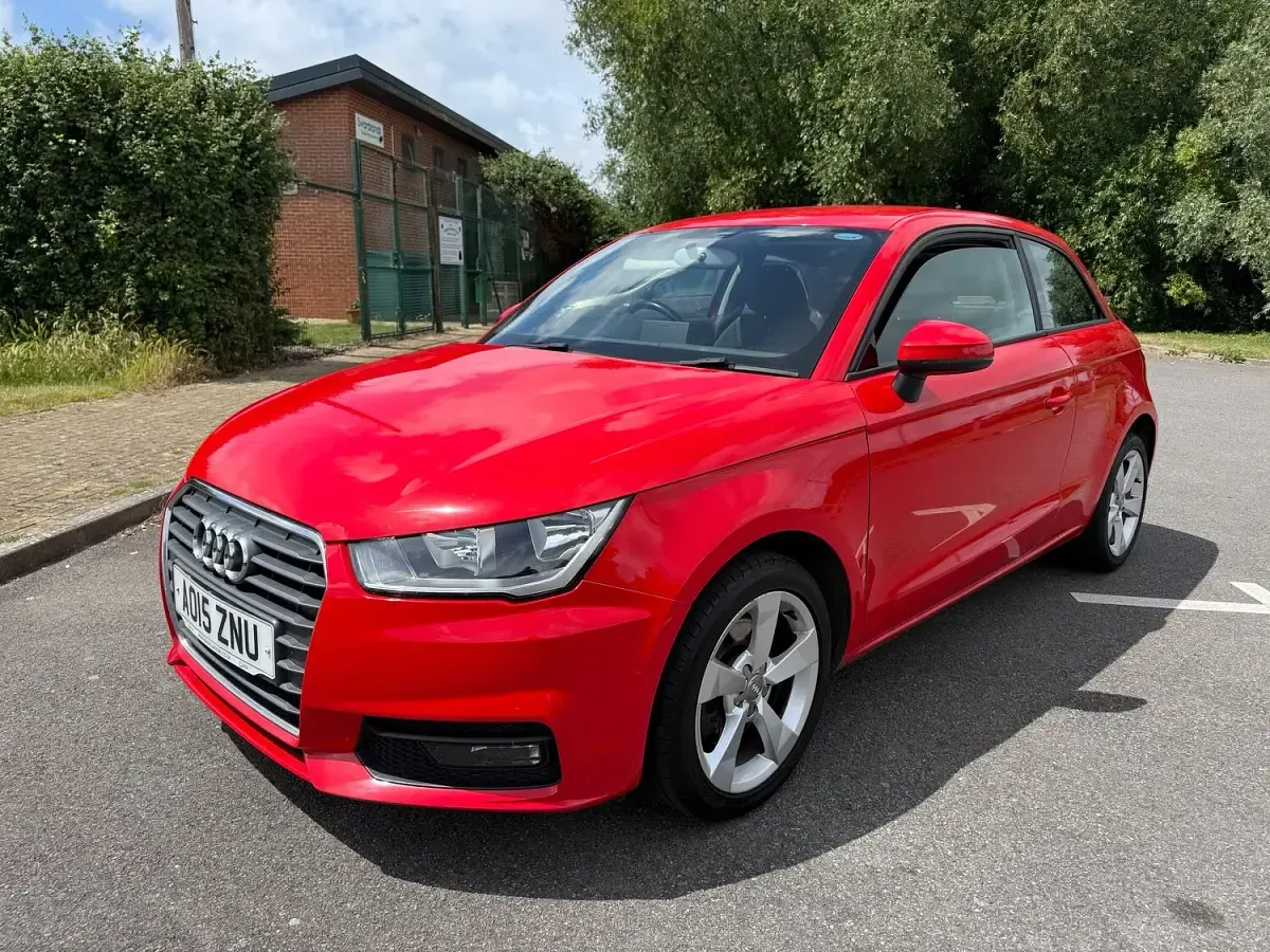 Used Audi A1 Sport 116 HP (85 kW) 2015 Red Hatchback