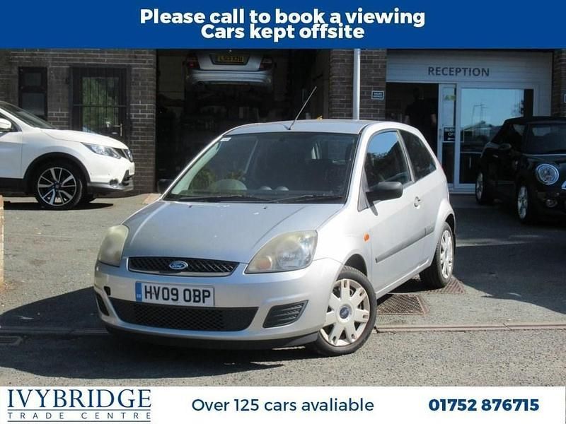 Silver Used 2009 Ford Fiesta Style Hatchback | £2,495 (Super price) - Image 1/2