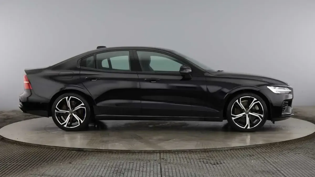 Used Volvo S60 Plus 449 HP (330 kW) 2023 Black Sedan