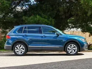 Used VW Tiguan Life 150 HP (110 kW) 2023 Blue SUV