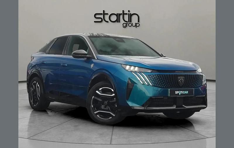 Blue Used 2025 Peugeot e-3008 GT SUV | £24,650 (Fair price) - Image 1/4