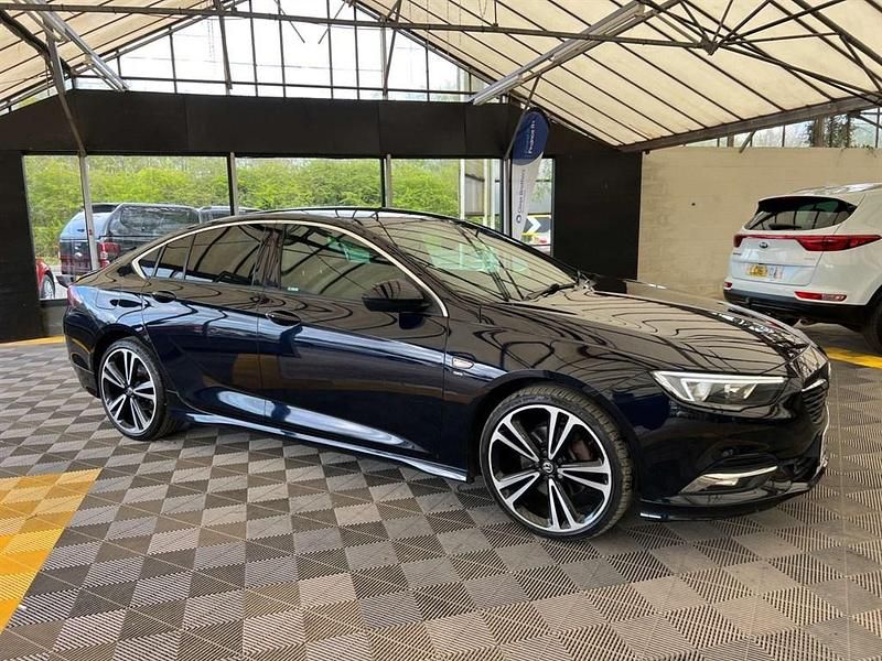 Used Vauxhall Insignia SRi 2017 Blue Hatchback