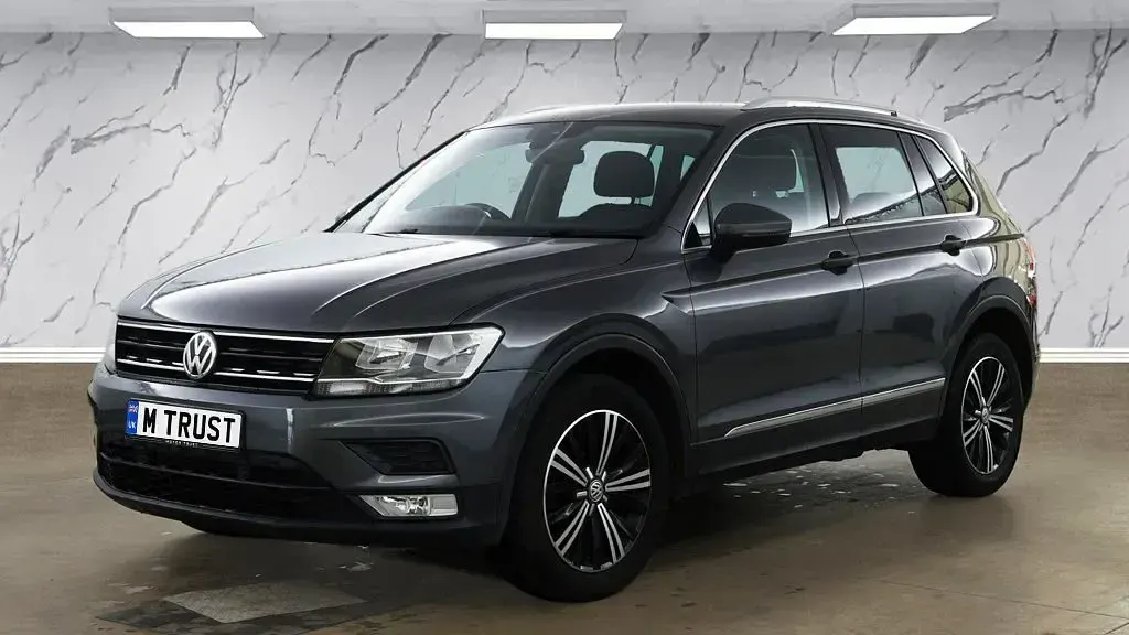 Używany VW Tiguan SE 150 KM (110 kW) 2017 Szary SUV