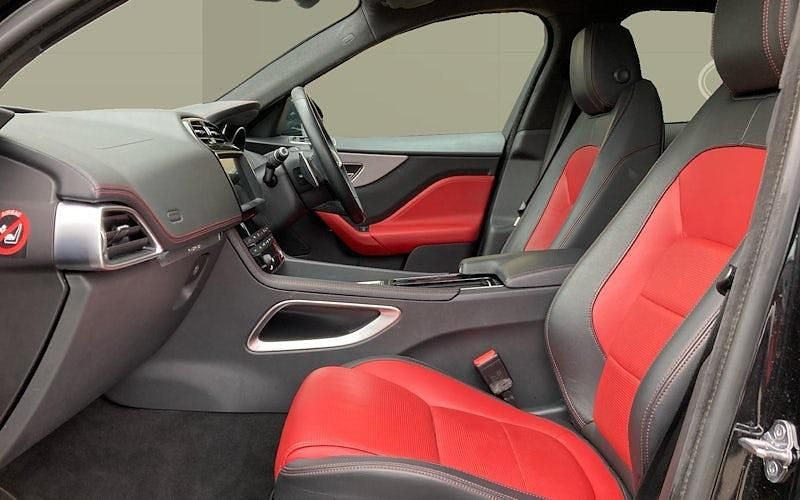 Used Jaguar F-Pace R-Sport 179 HP (131 kW) 2020 SUV