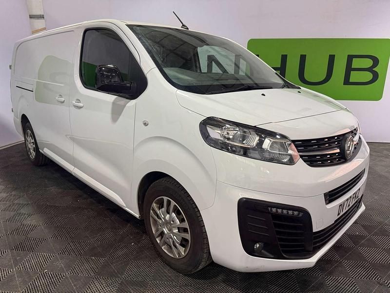 Used Vauxhall Vivaro Sportive 100 HP (73 kW) 2022 White MPV