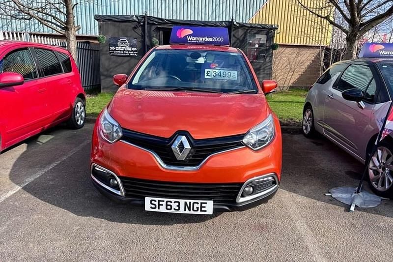 Used Renault Captur Dynamique 90 HP (66 kW) 2013 Orange SUV