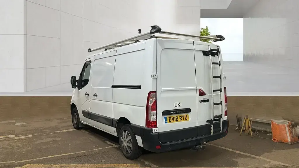 Used Renault Master Business 2018 White Van