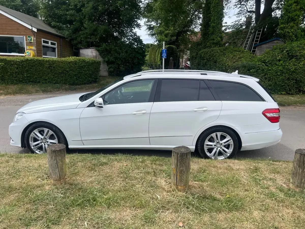 Used Mercedes E300 2013 White Estate