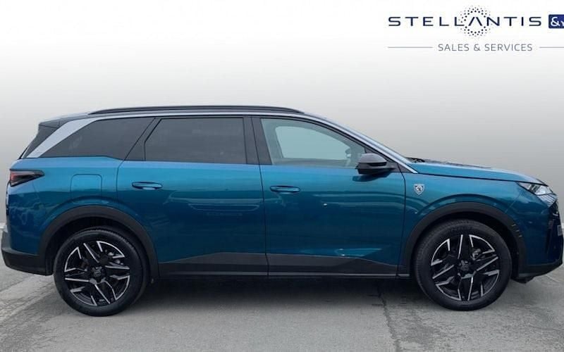 Used Peugeot 5008 GTi 136 HP (100 kW) 2025 Blue SUV