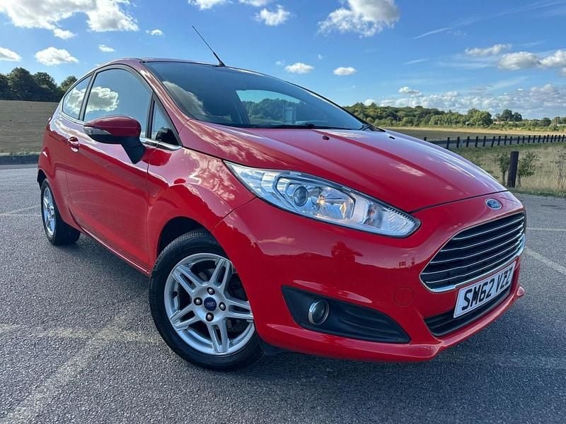 Red Used 2013 Ford Fiesta Zetec Hatchback | £3,990 (Good price) - Image 1/3