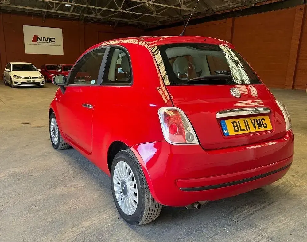 Usado Fiat 500 Pop 69 HP (50 kW) 2011 Vermelho Citadino