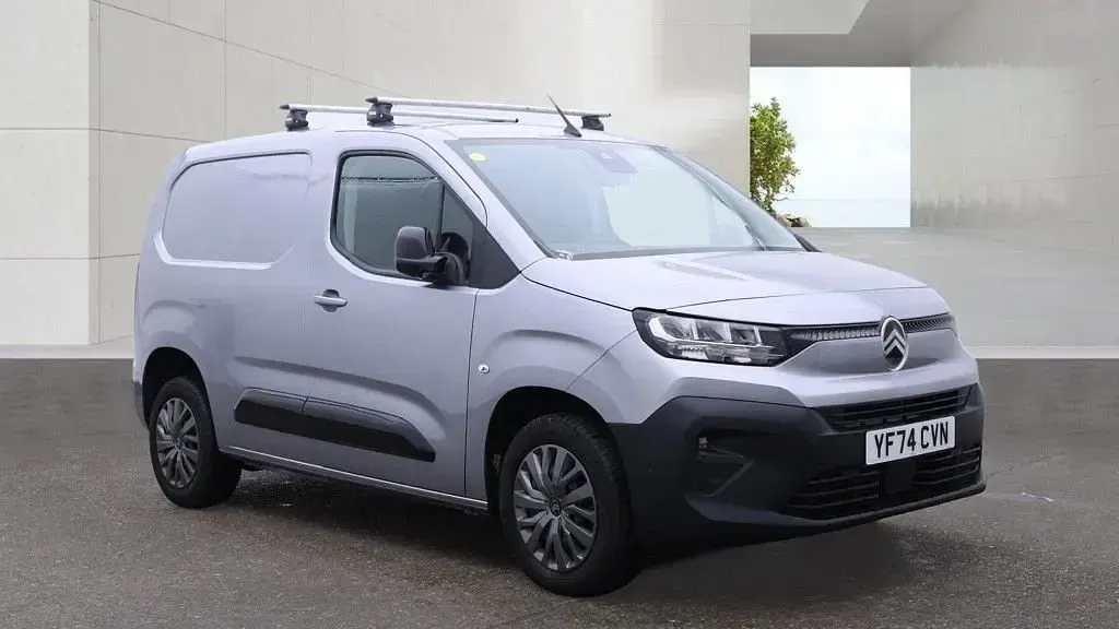 Used Citroën Berlingo 100 HP (73 kW) 2025 Grey MPV