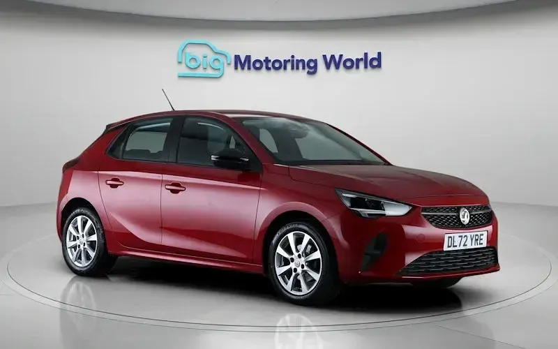 Używany Vauxhall Corsa Design Edition 75 KM (55 kW) 2023 Czerwony Hatchback