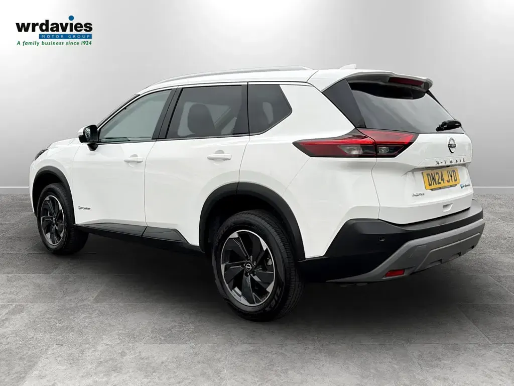Used Nissan X-Trail N-Connecta 213 HP (156 kW) 2024 White SUV