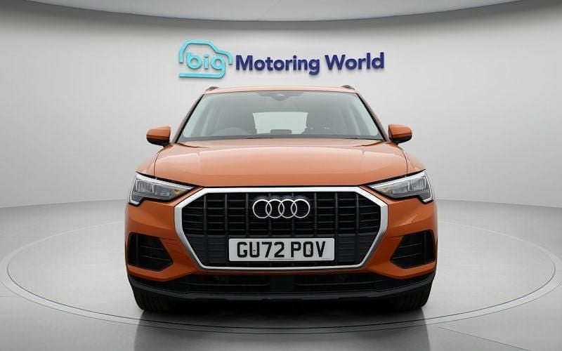 Begagnad Audi Q3 150 HK (110 kW) 2022 Orange SUV