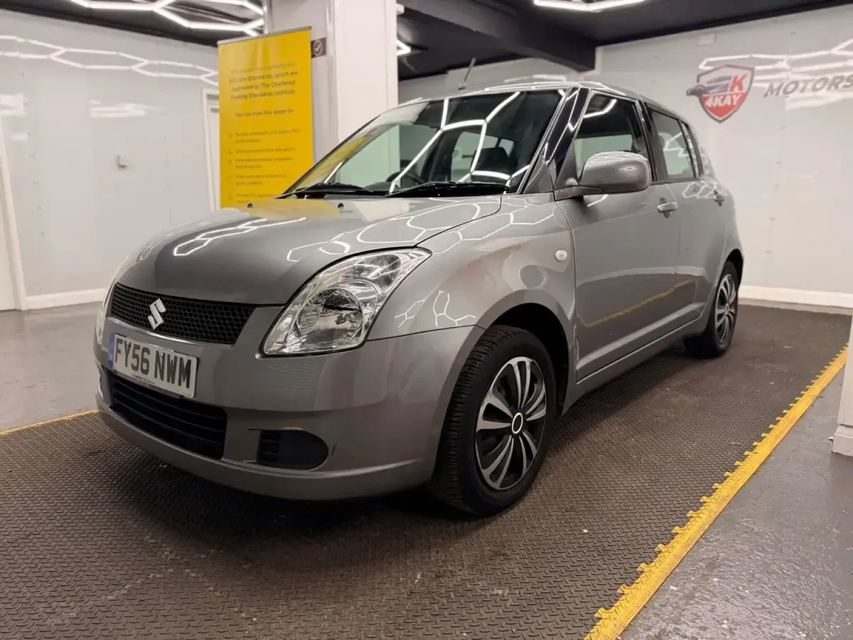 Used Suzuki Swift GL 92 HP (67 kW) 2006 Grey Hatchback