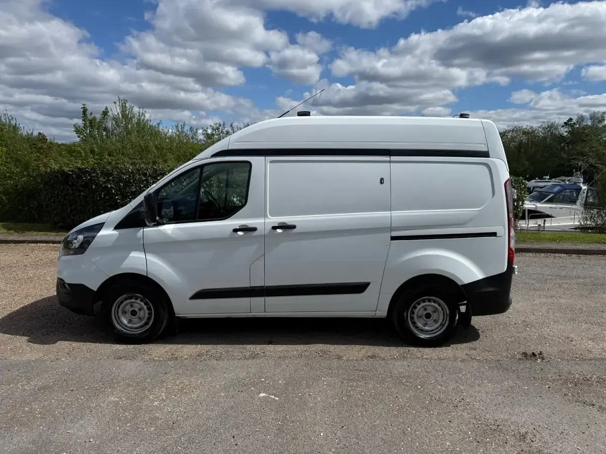 Begagnad Ford Transit Custom 105 HK (77 kW) 2019 Vit Van