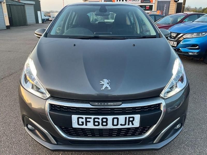 Used Peugeot 208 Signature Sky 2019 Grey Hatchback