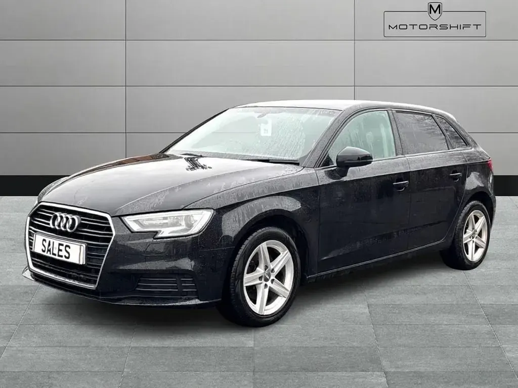 Usado Audi A3 Sportback Sport 110 CV (80 kW) 2017 Negro Utilitario