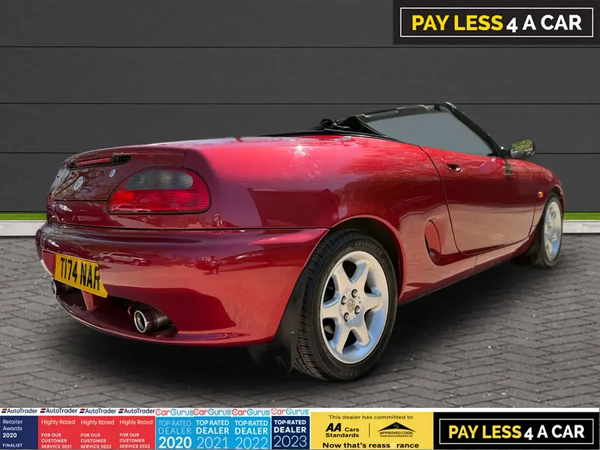 Used MG F 118 HP (86 kW) 1999 Red Cabriolet