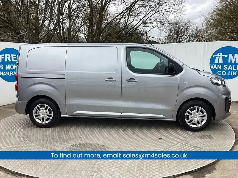 Gebraucht Vauxhall Vivaro Sportive 120 PS (88 kW) 2022 Grau Van / Kleinbus