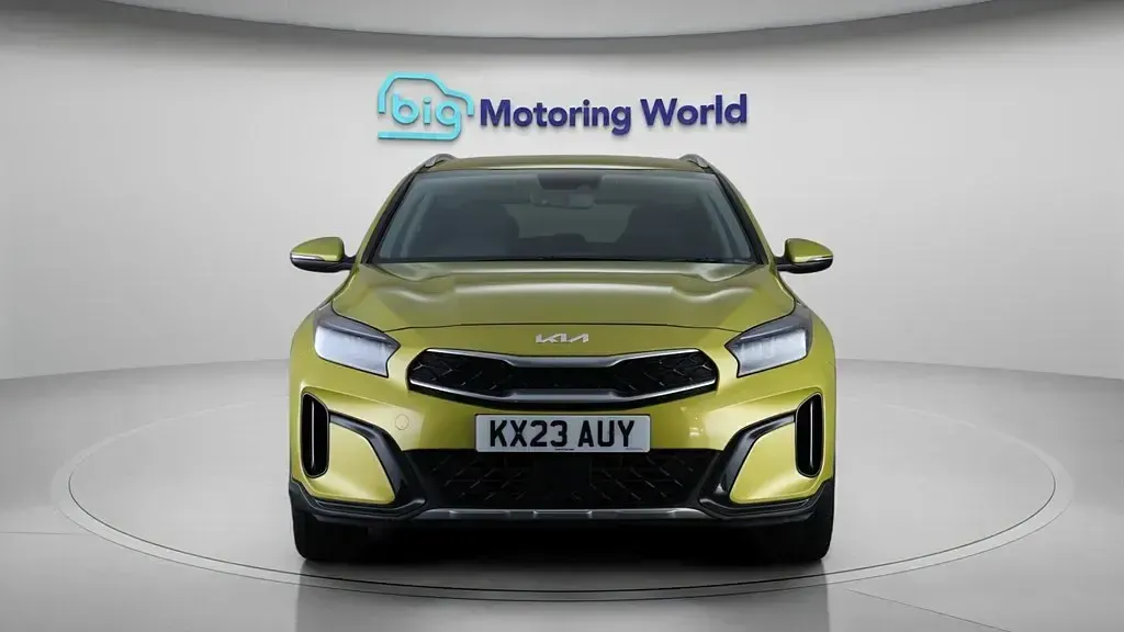 Used Kia XCeed 139 HP (102 kW) 2023 Yellow SUV