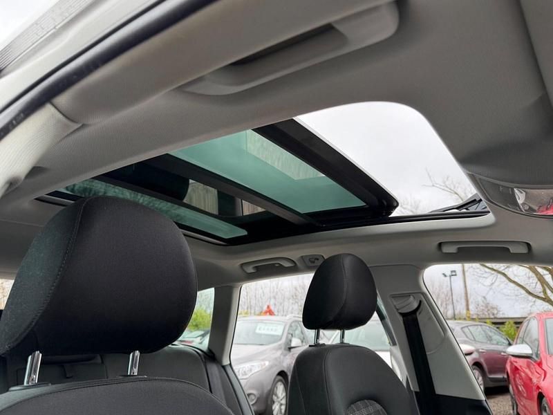 Used Audi A4 211 HP (155 kW) 2010 White Estate