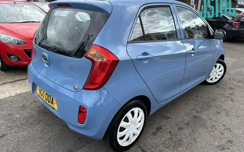 Used Kia Picanto 69 HP (50 kW) 2011 Blue Hatchback