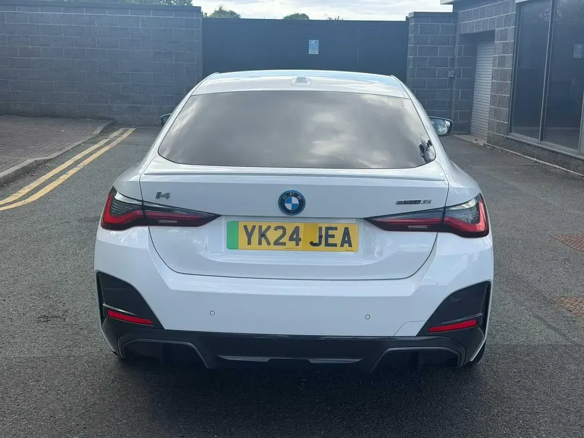 Used BMW i4 M Sport 207 kW (282 HP) 2024 White Sedan