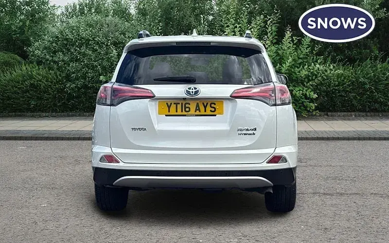 Used Toyota RAV4 197 HP (144 kW) 2016 SUV