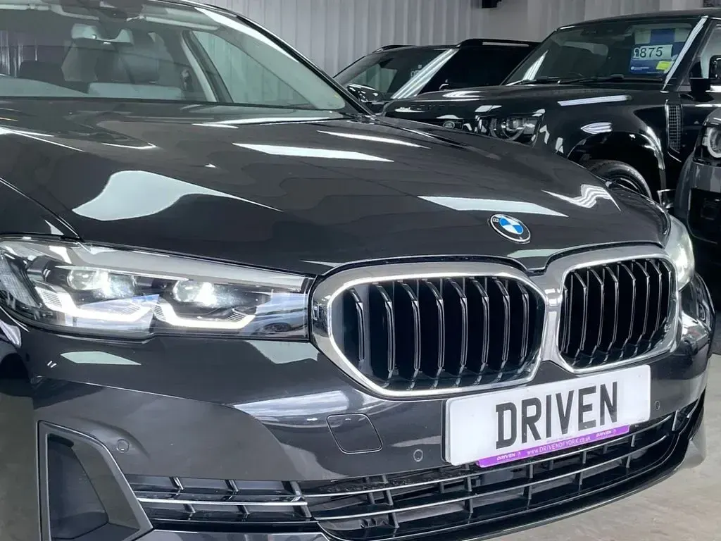 Used BMW 520 184 HP (135 kW) 2022 Black Sedan