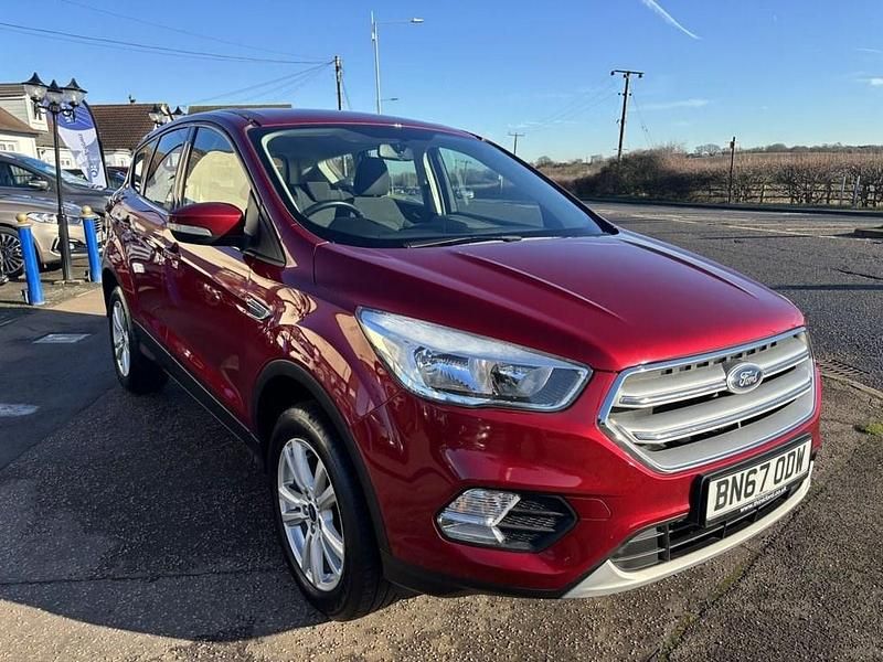 Used Ford Kuga Zetec 120 HP (88 kW) 2017 Red SUV