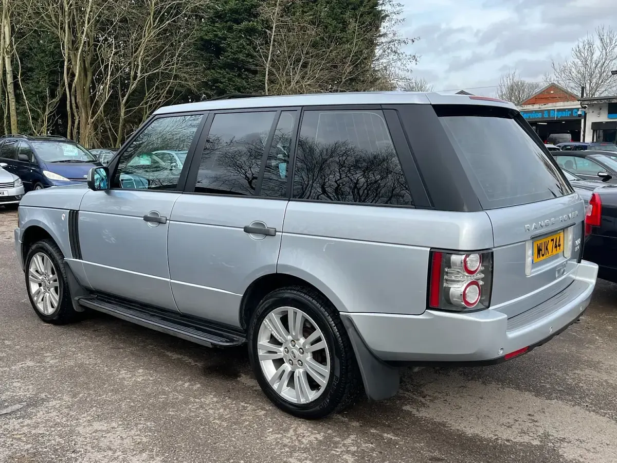 Used Land Rover Range Rover Vogue 2010 Silver SUV