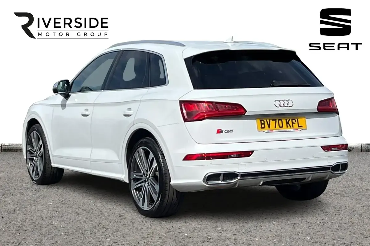 Used Audi Q5 Design 347 HP (255 kW) 2020 Glacier white SUV