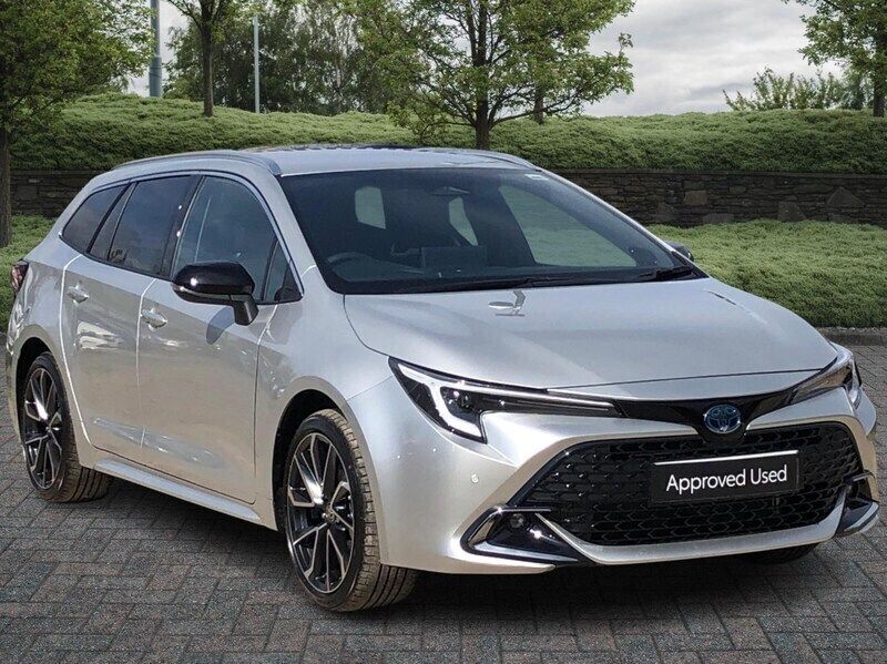 Silver New 2025 Toyota Corolla Hatchback | £35,500 - Image 1/4