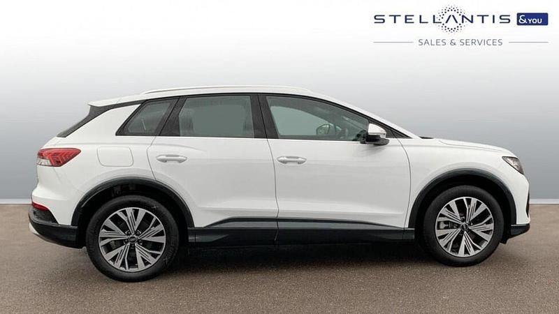 White Used 2024 Audi Q4 e-tron Sport SUV | £29,353 - Image 1/4