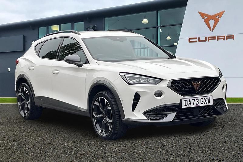 Glacial white Used 2023 Cupra Formentor SUV | £23,308 (Fair price) - Image 1/4