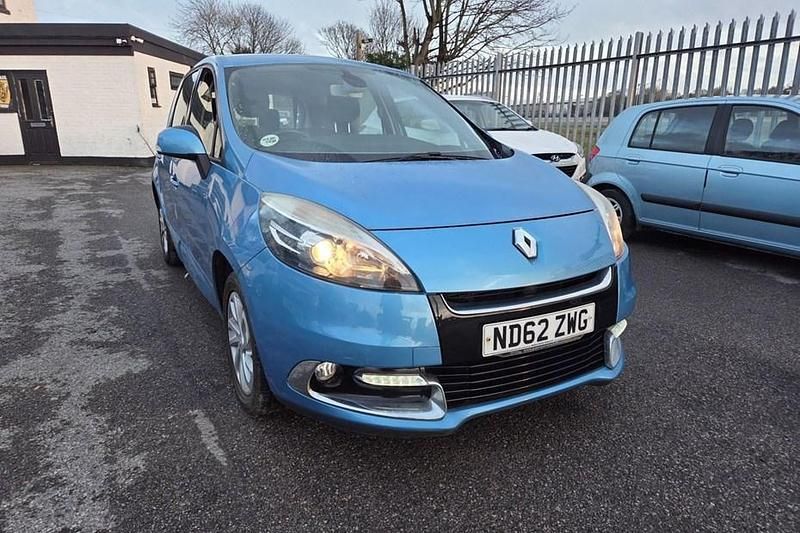 Used Renault Scénic III Dynamique 110 HP (80 kW) 2013