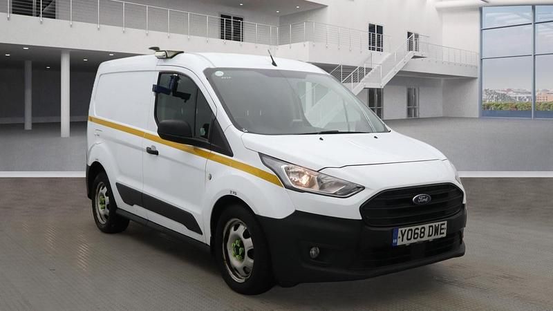 White Used 2019 Ford Transit Connect MPV | £6,295 (Super price) - Image 1/4